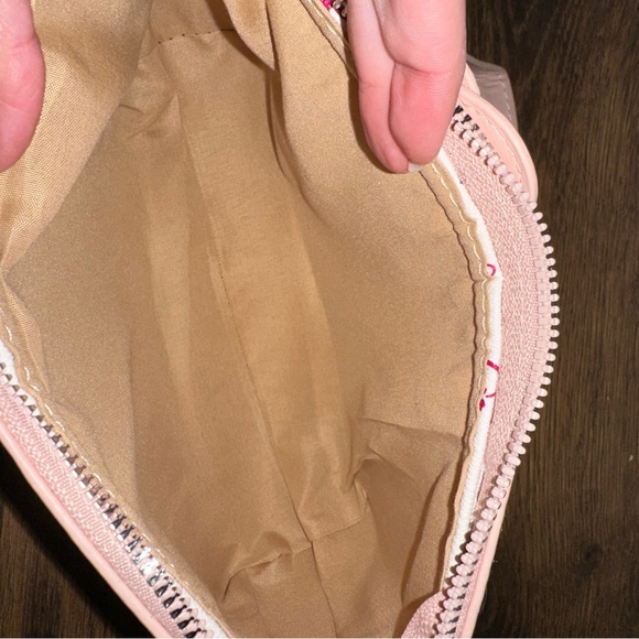 Hello Kitty Pink and White Crossbody Bag with Floral Prints - Picture 4 of 5